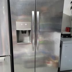 Refrigerator Frigidaire