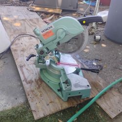 Hitachi Miter Saw