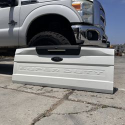 2023 Ford Super Duty Tailgate Hit Me Up 