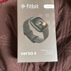 Fitbit Versa 4 
