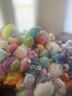ENTIRE SQUISHMALLOW COLLECTION
