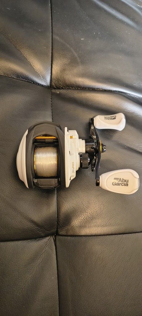 Abu Garcia Max Pro 4 Baitcaster Reel