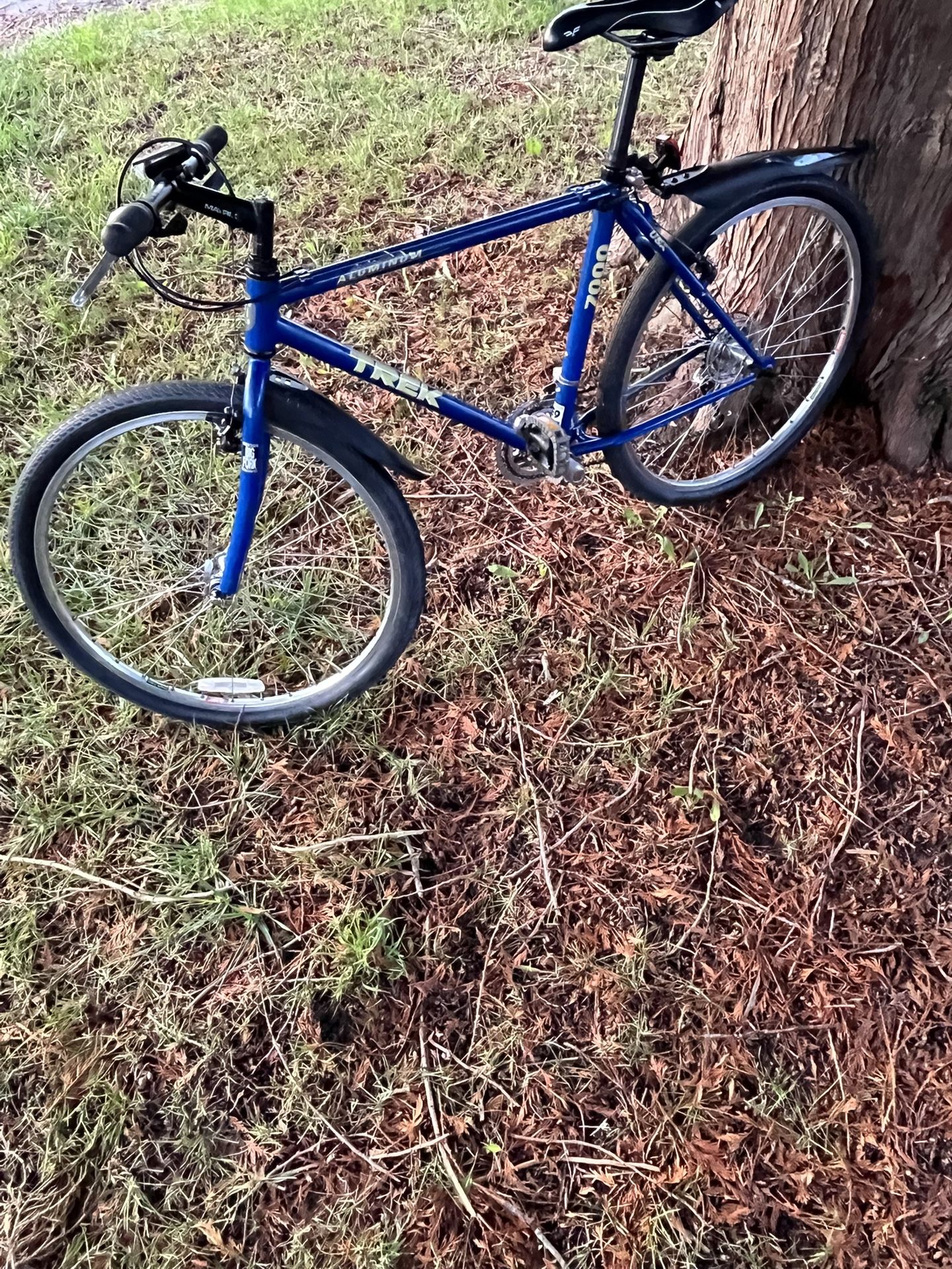 Trek 7000 26x1.75 Tire