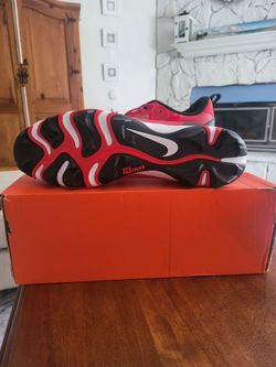 Baseball  cleats