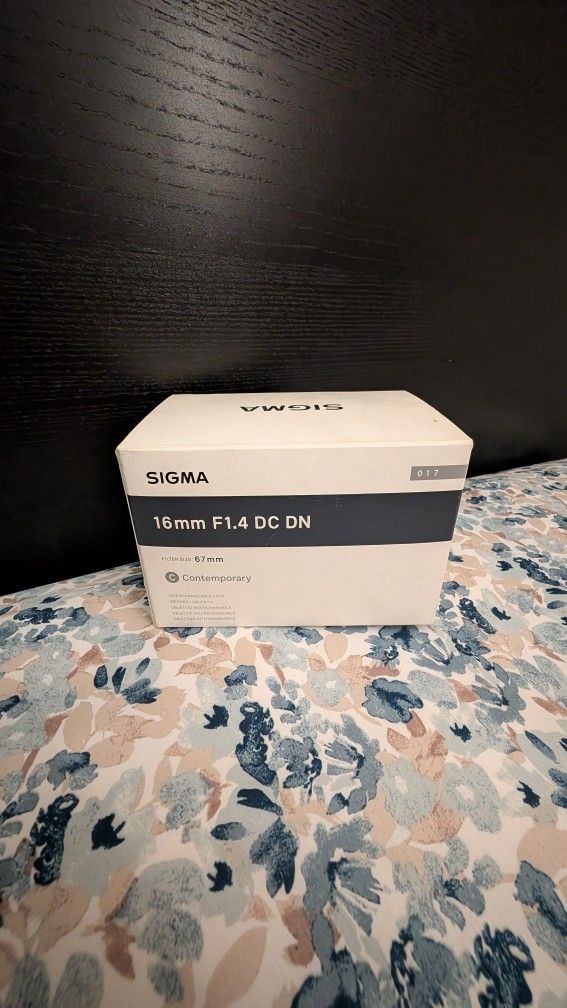 Sigma 16mm  F1.4 DC DN