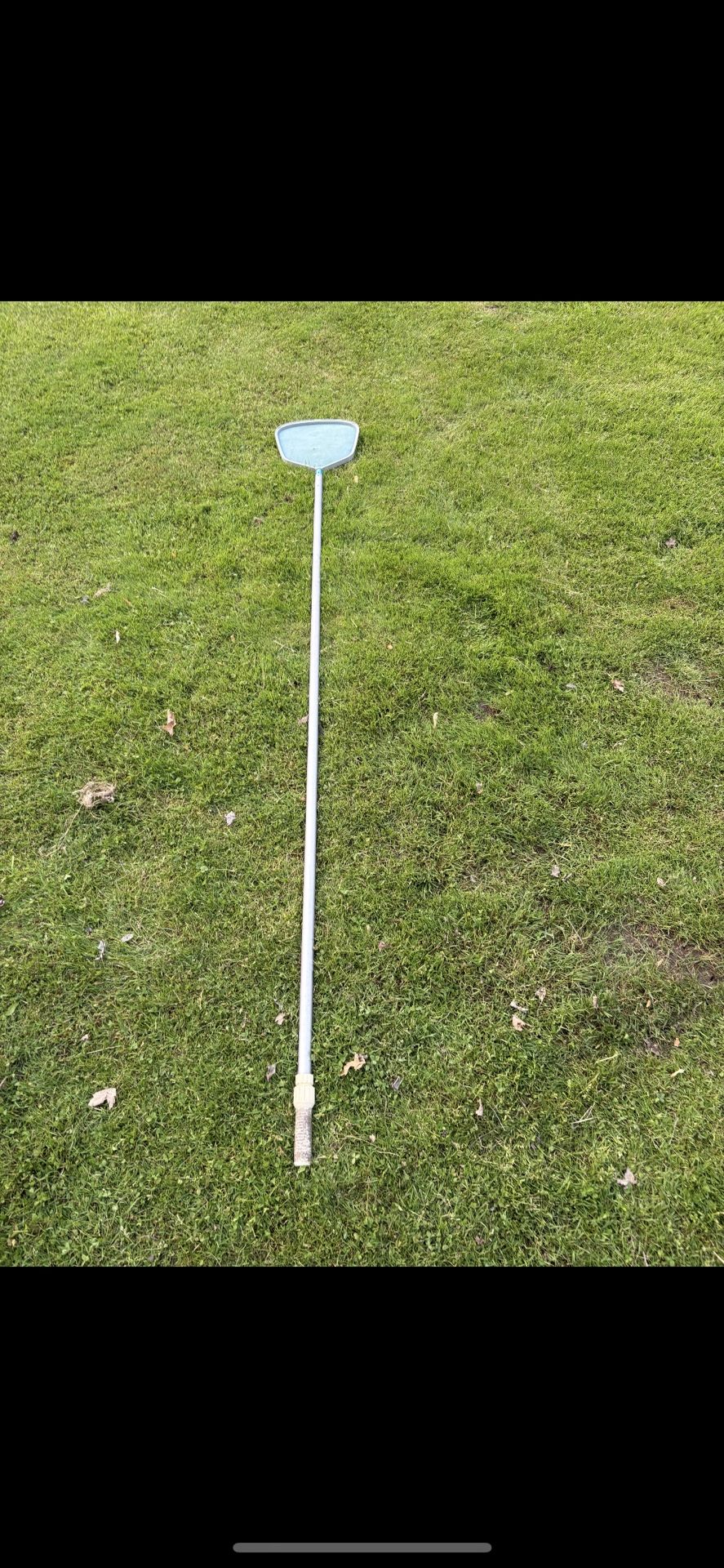 Pool Skimmer