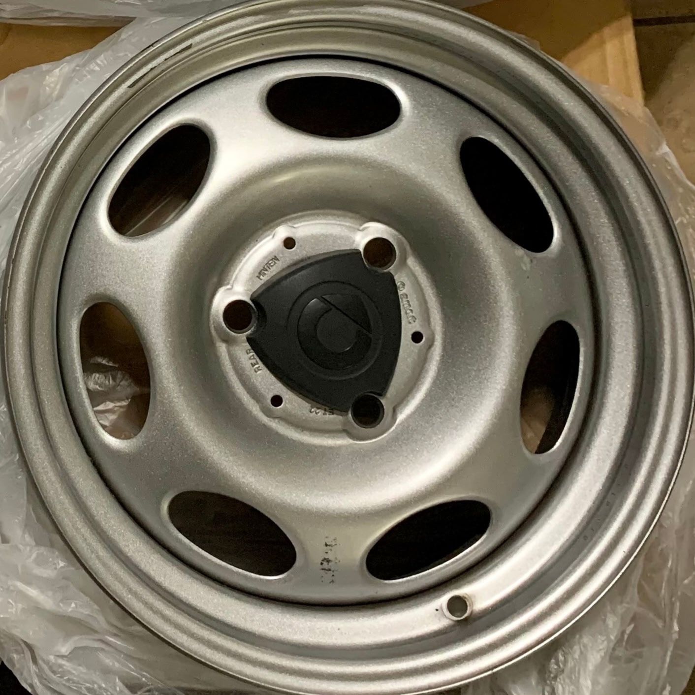 Smart Fortwo 2016 Rear Smart Fortwo OEM Rear Wheel for Sale in Los Angeles, CA - OfferUp