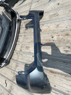 2020 2022 toyota venza rear bumper