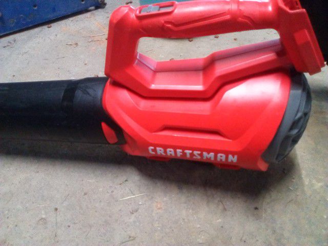Used In Nice Condition Craftsman Cordless Leaf Blower V20