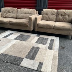 Couch and Loveseat!! Delivery Available 🚚!! Couch Dimensions: 79” Length x 36” Depth x 32” Height - Loveseat Dimensions: 56” Length x 36” Depth x 32”
