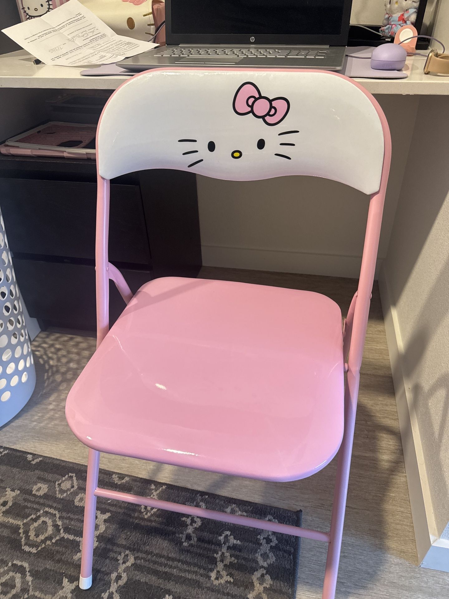 Hello Kitty Folding Chair