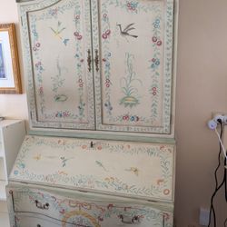 Large Hutch/Writing Desk.