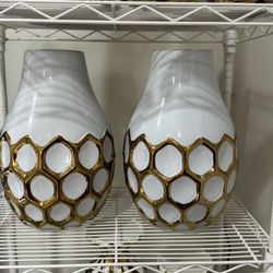 Gold White Vase 2