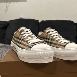 burberry shoes 