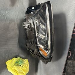 2022 2025 Mercedes GLC Left Headlights 