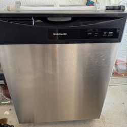 Frigidaire Dishwasher – Like New, Used 2–3 Times