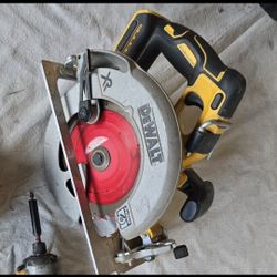 DeWalt Skill saw XR