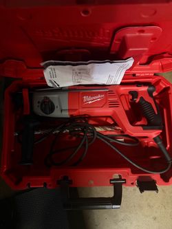 Milwaukee corded Roto hammer