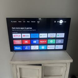 TCL Smart Tv 44 in