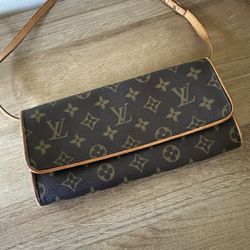 Authentic Vintage LV Shoulder Bag 