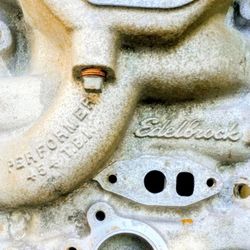 Edelbrock intake manifold