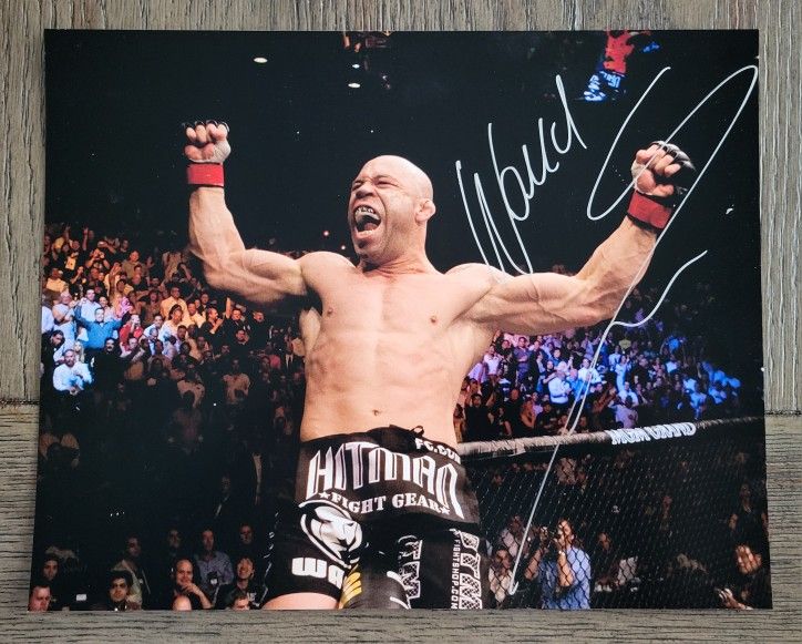 WANDERLEI SILVA Signed 8x10 Photo Brazilian UFC MMA Fighter Autographed Photo