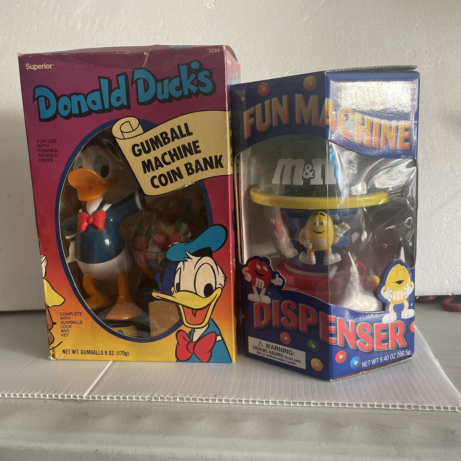 Vintage 1970s Donald Duck Wonderful World Of Disney Gumball Machine Plus M&M