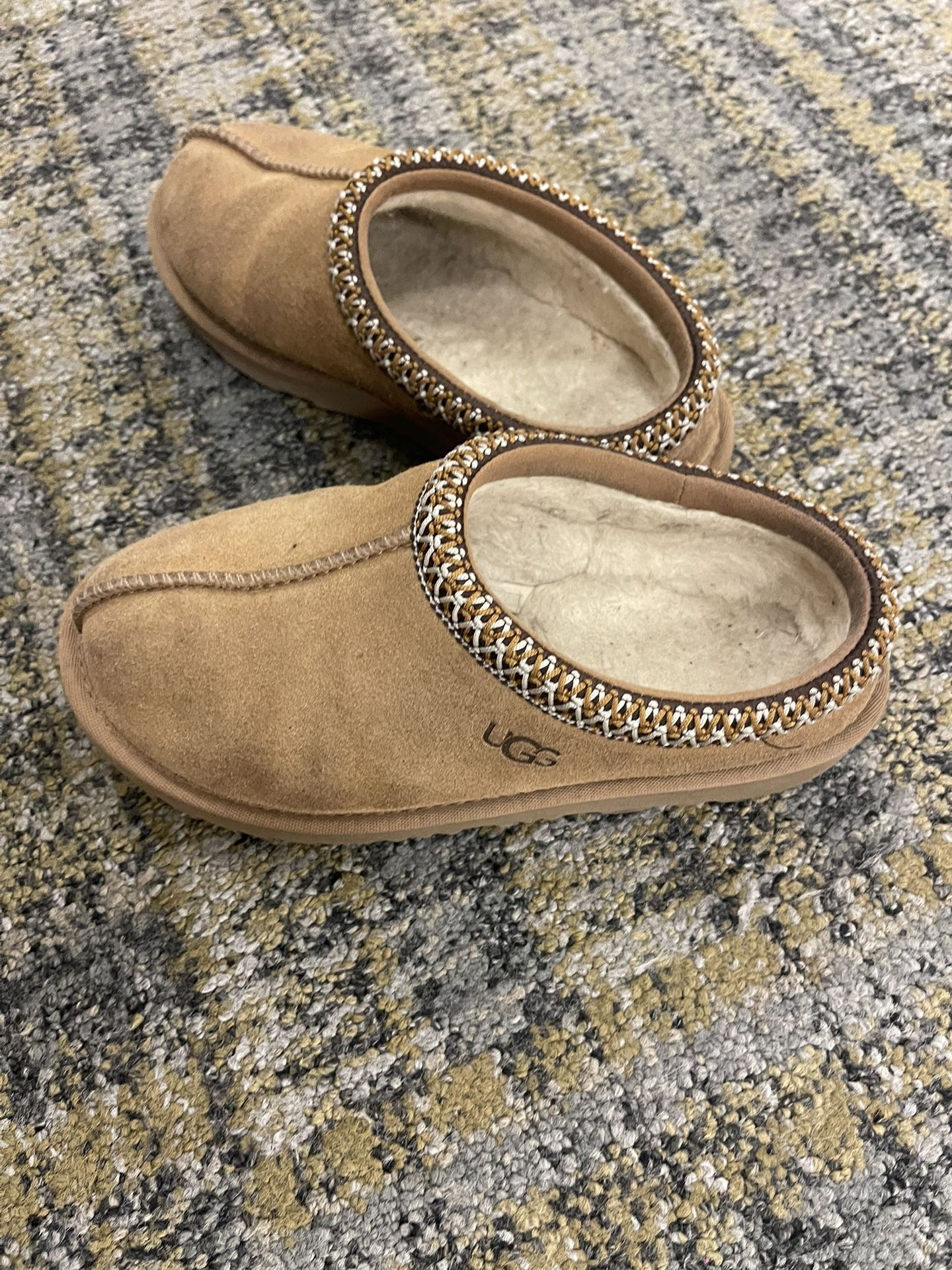 Uggs Slippers Kids Size 2