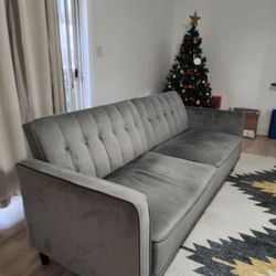 🛋️ Modern Grey Tufted Sofa – Excellent Condition – $297