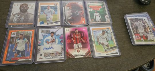 Soccer lot 54 cards some numbered,parallels and a couple of autos