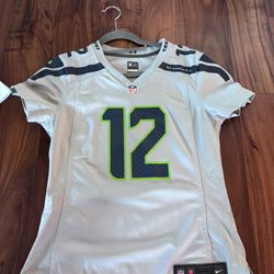 Seahawks Jersey #12 - Women Size Small