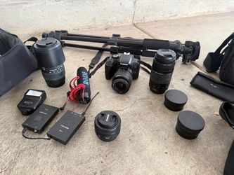 Canon DSLR Camera Gear Bundle – T7i, 4 Lenses, Rode Mic, Tripod, Bags