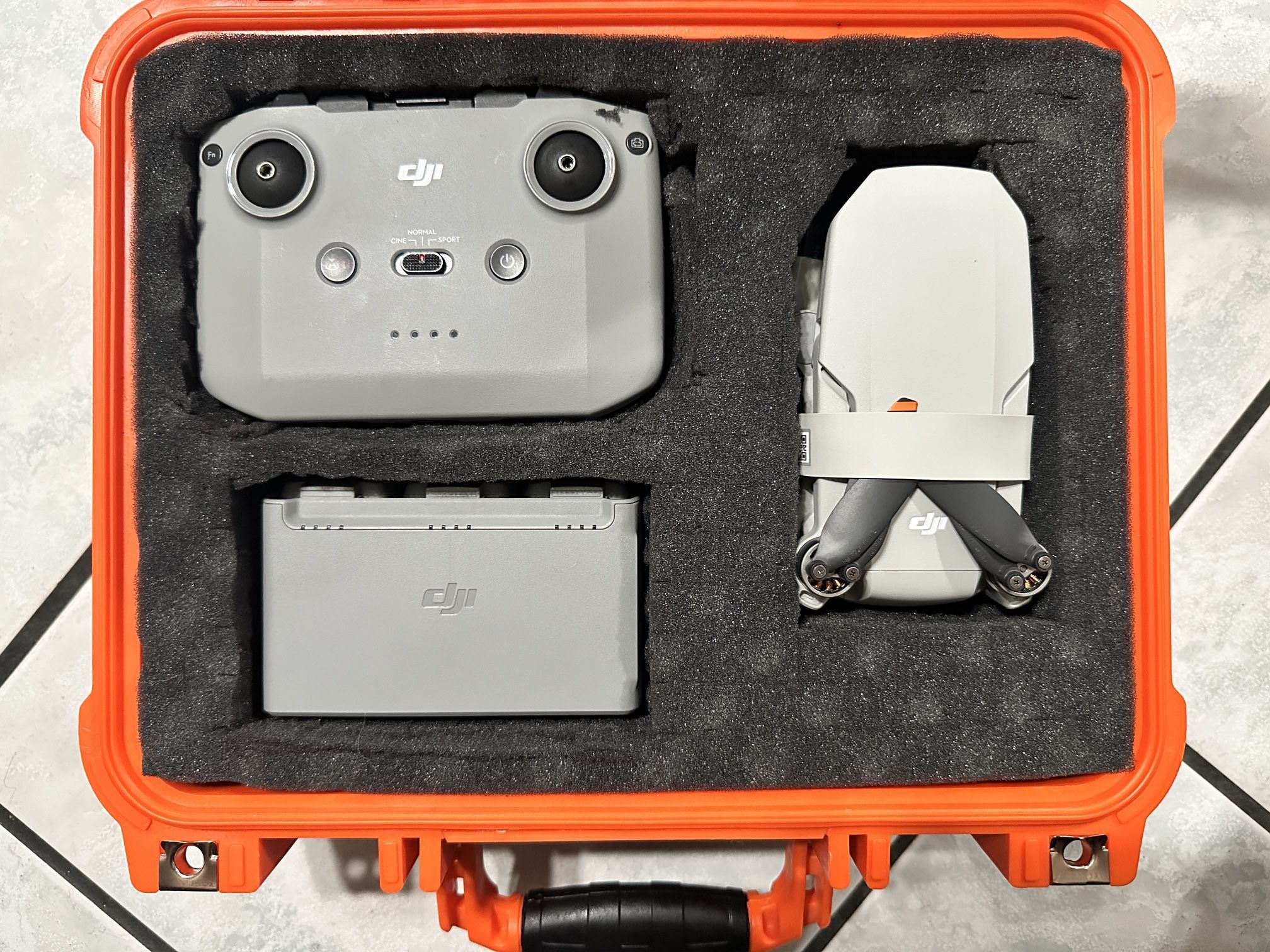 Dji Mini 2 :Fly More Combo