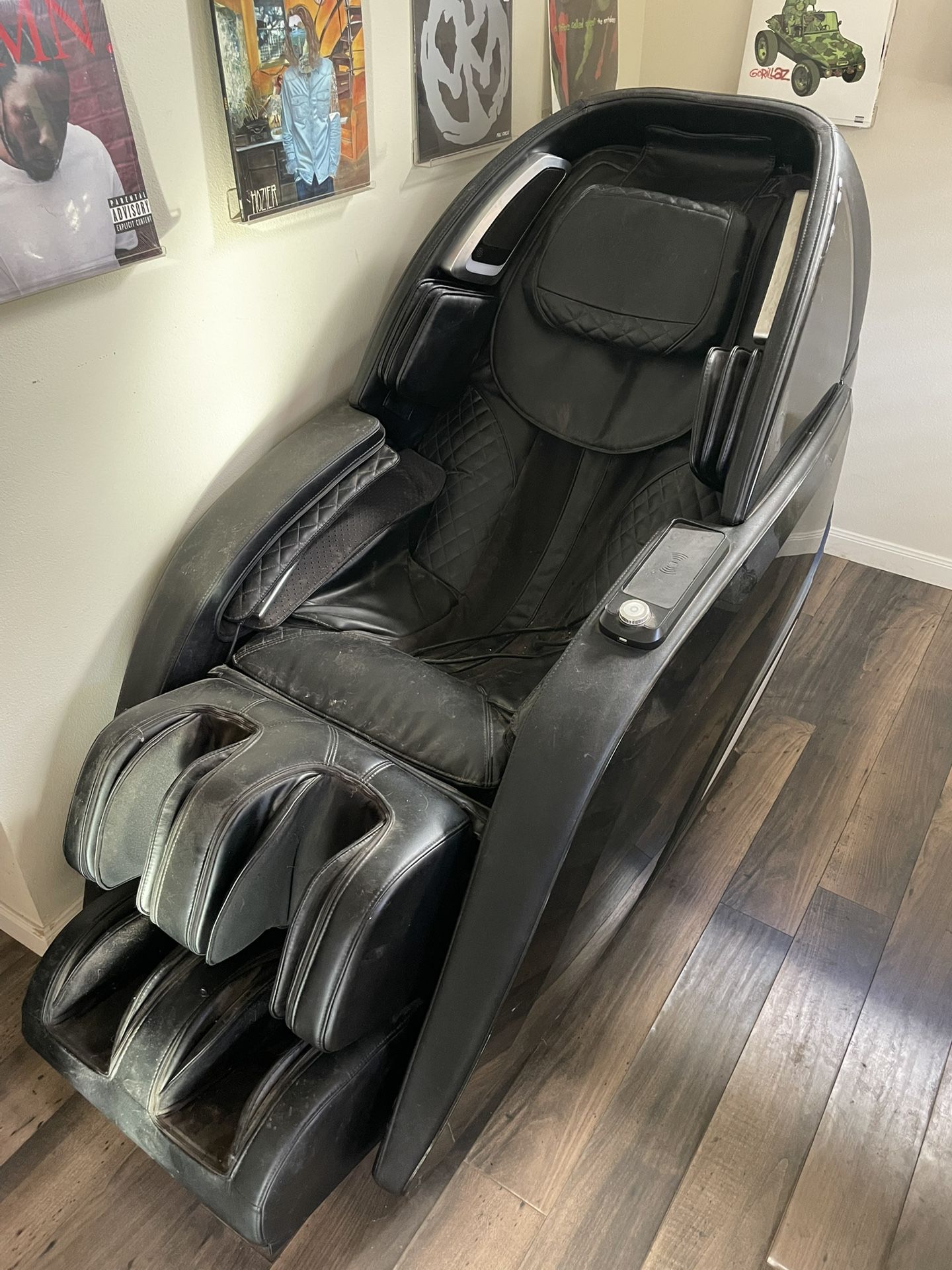 Kyota Massage Chair