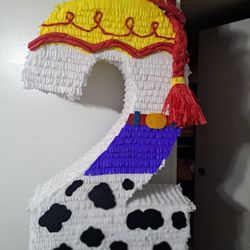 Festeja Tu Cumpleaños Con Una Piñata De Tu Personaje Favorito 