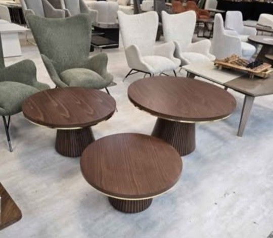 Big Outlet Sale
BRAND NEW – Donatello 3-Piece Coffee Table Set – Dark Walnut with Gold Accents