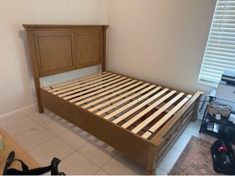 Queen Storage Bed Frame with 2 Drawers – Kane’s Furniture – Excellent Condition
