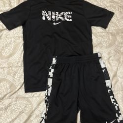 Nike Boys Outfit Shirt And Shorts 