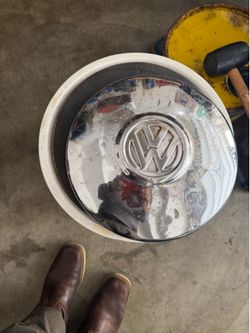 3 classic VW hubcaps