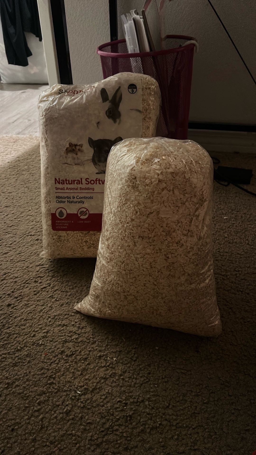 NATURAL SOFT WOOD BEDDING FOR EXOTIC PETS!