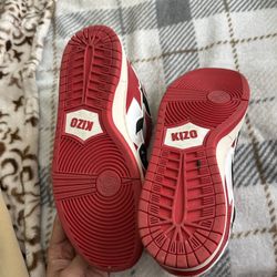 Kizo Sneakers Size 10.5