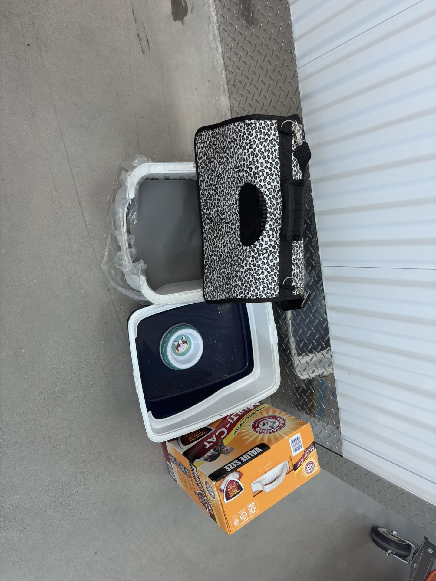 Cat Supplies