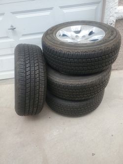 Dodge RAM RIMS AND  TIRES  USED  300 MILLAS 