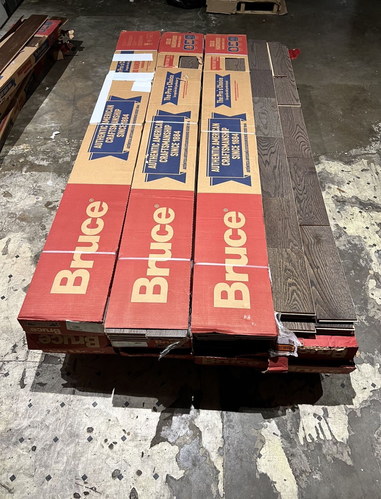 Bruce Plano Oak Gray 3/4 in. Thick × 5 in. Wide × Varying Length Solid Hardwood Flooring (23.5 sq. ft./ case