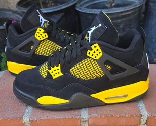Nike Air Jordan 4 "Thunder's"