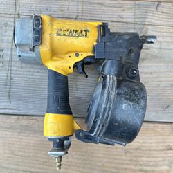 Pneumatic 15-Degree Coil Corded Siding Nailer