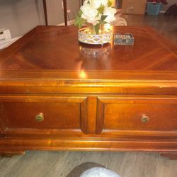 Rare! Hammary American Heritage Collection storage cocktail (coffee) table