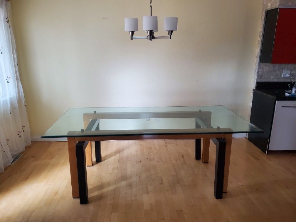 Large Glass Dinning Room Table 