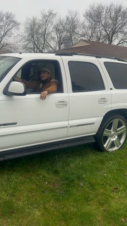 2004 tahoe/26” rims/no rust