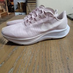 Nike Air Zoom Pegasus 37 